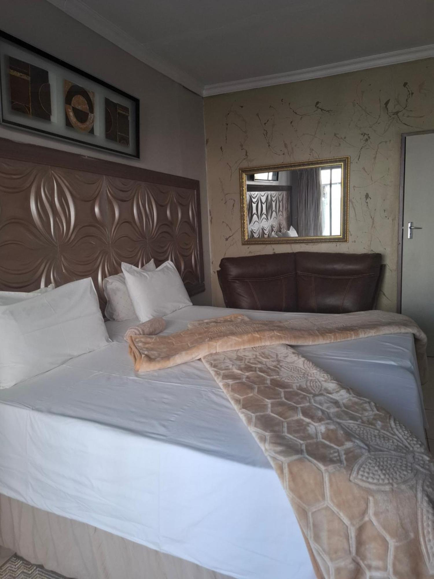 Vicky B Bed And Breakfast Mogwase Dış mekan fotoğraf