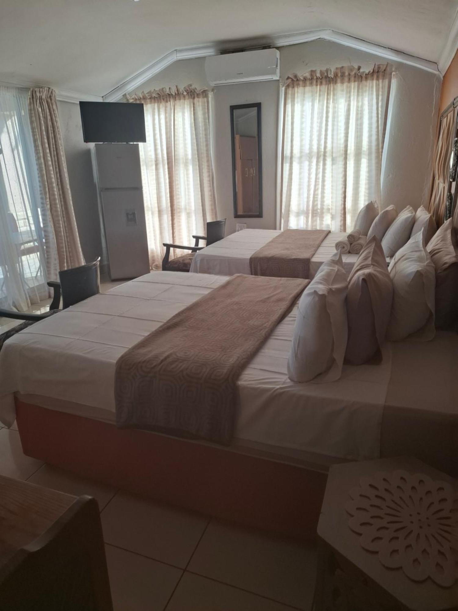 Vicky B Bed And Breakfast Mogwase Dış mekan fotoğraf