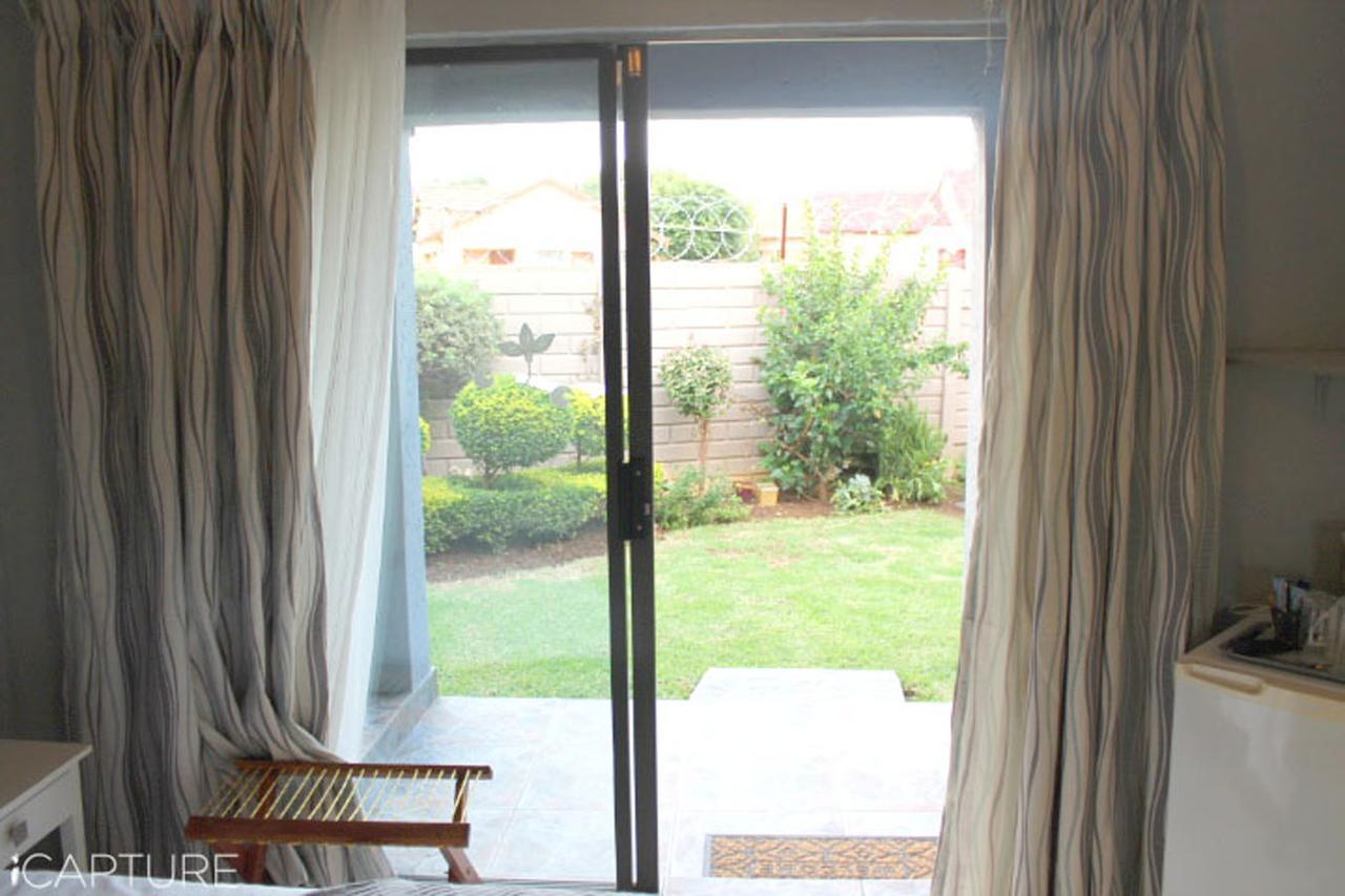 Vicky B Bed And Breakfast Mogwase Dış mekan fotoğraf